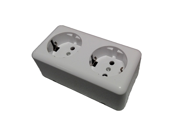 ELCO PRIZA PT DUBLA  CU CP IP20