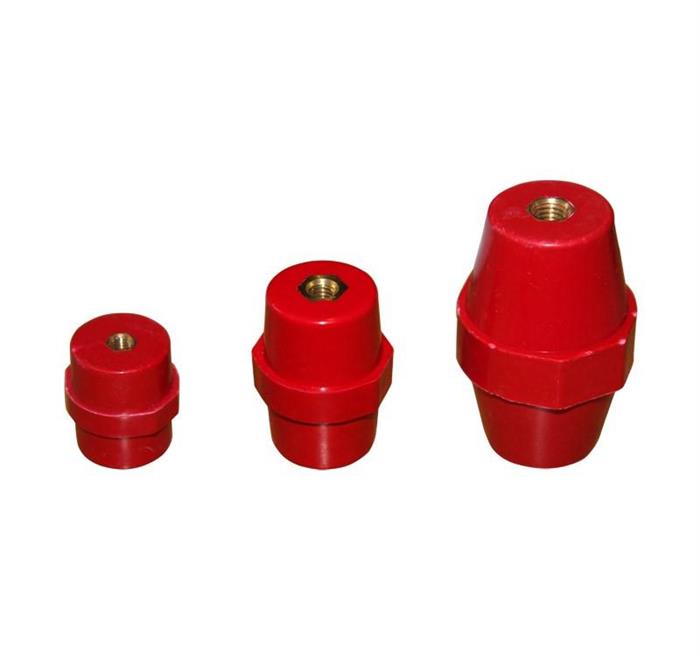 IZOLATOR BUTOIAS HEX. FI8 H=55 02-424